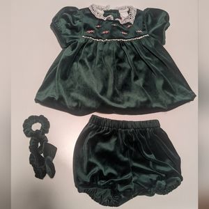 Dark green vintage dress, shorts, and bow